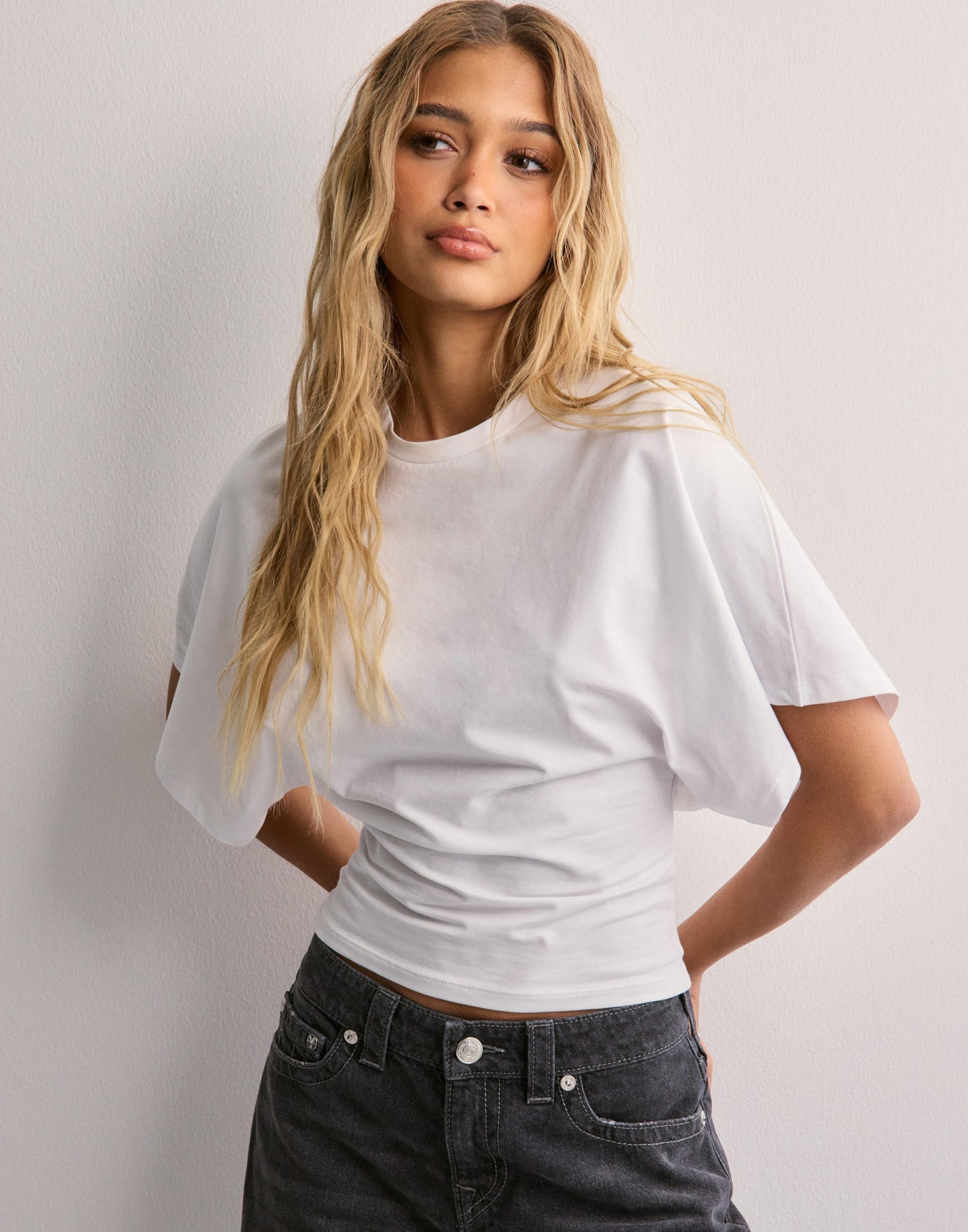 Lyvalia - T-shirt Lana